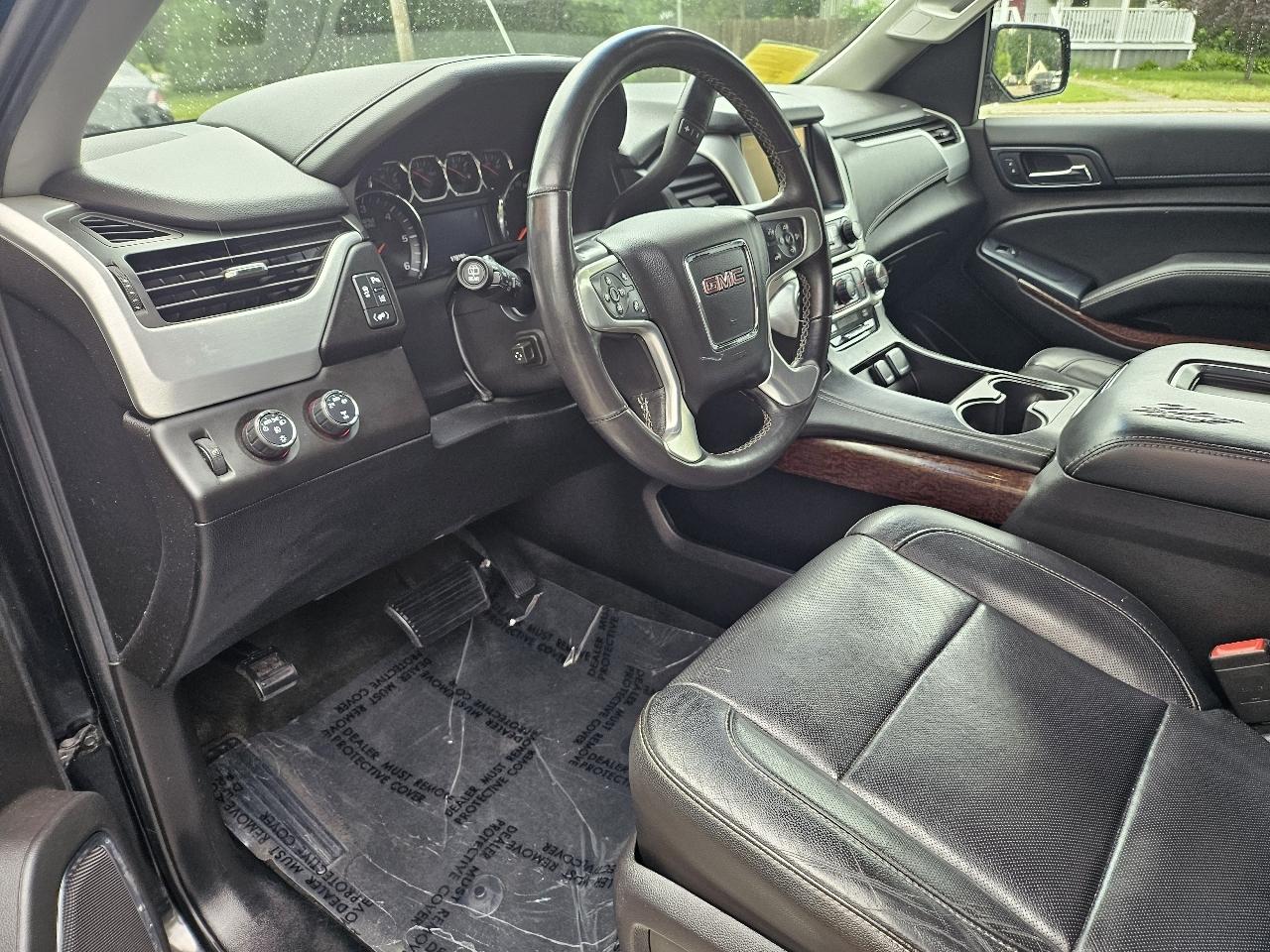 GMC Yukon SLT 4WD 2015