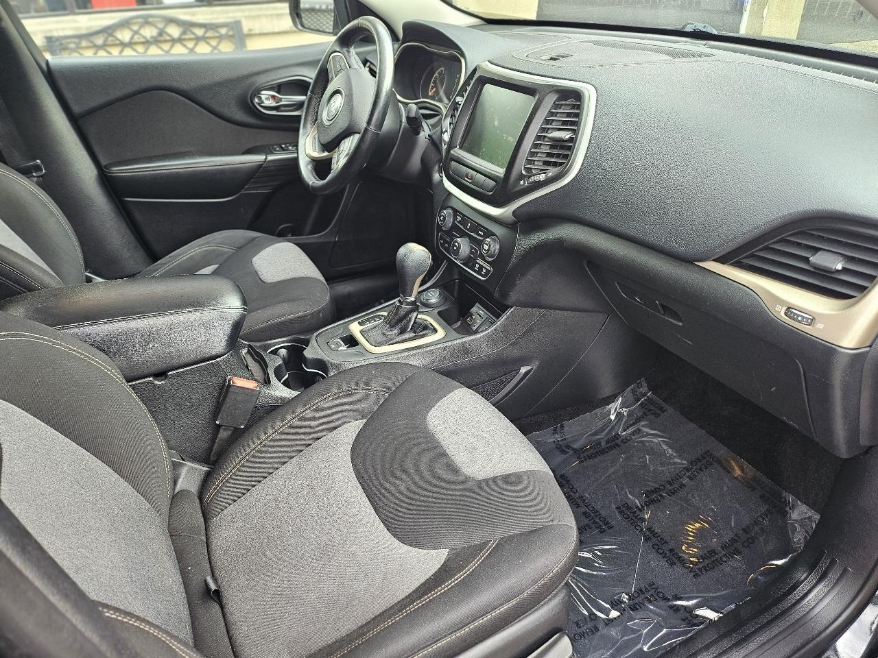 Jeep Cherokee Latitude 4WD 2014