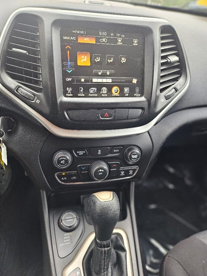 Jeep Cherokee Latitude 4WD 2014