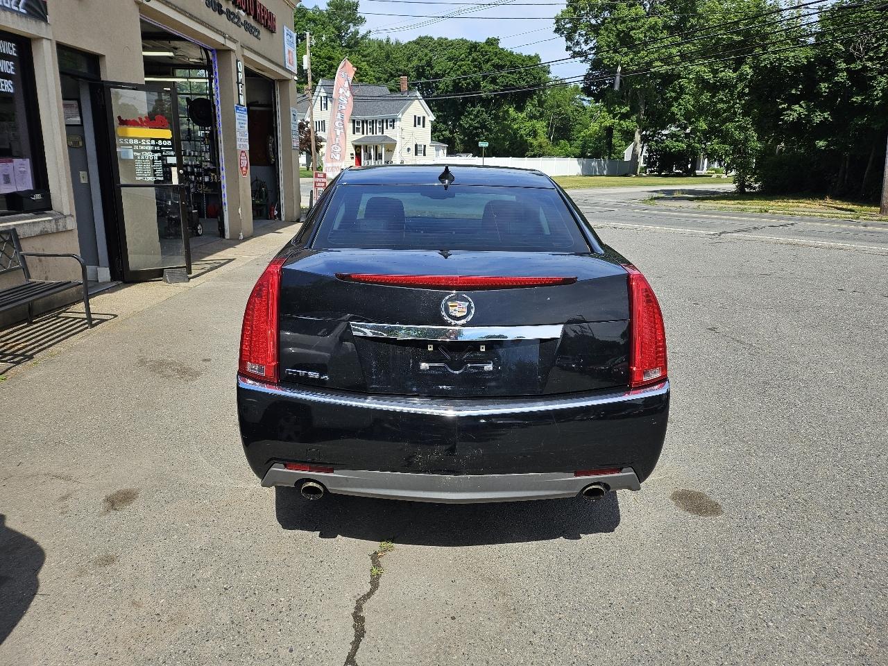 Cadillac CTS 3.0L Base AWD 2010