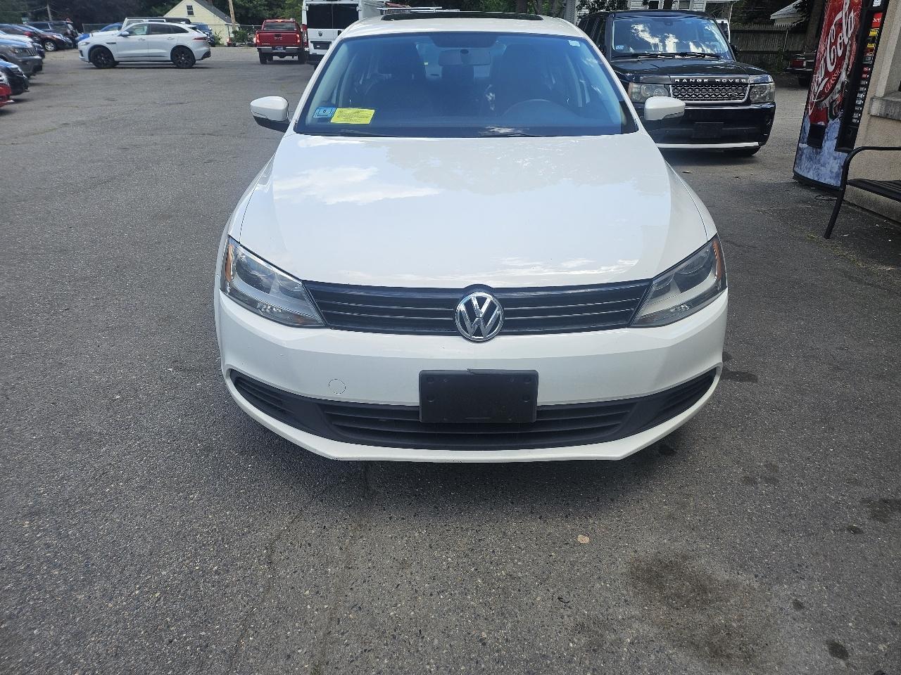 Volkswagen Jetta SE 2012