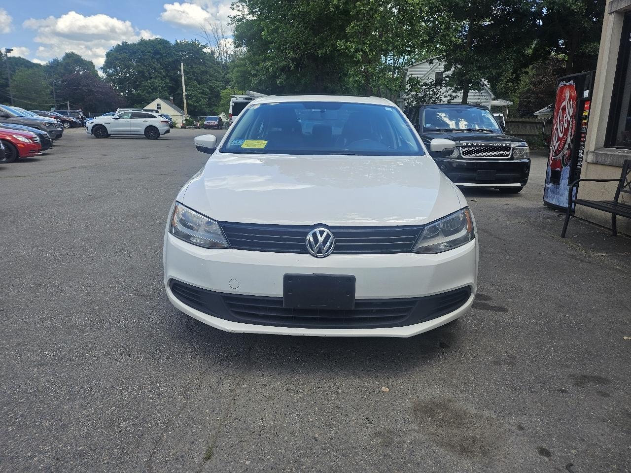 Volkswagen Jetta SE 2012