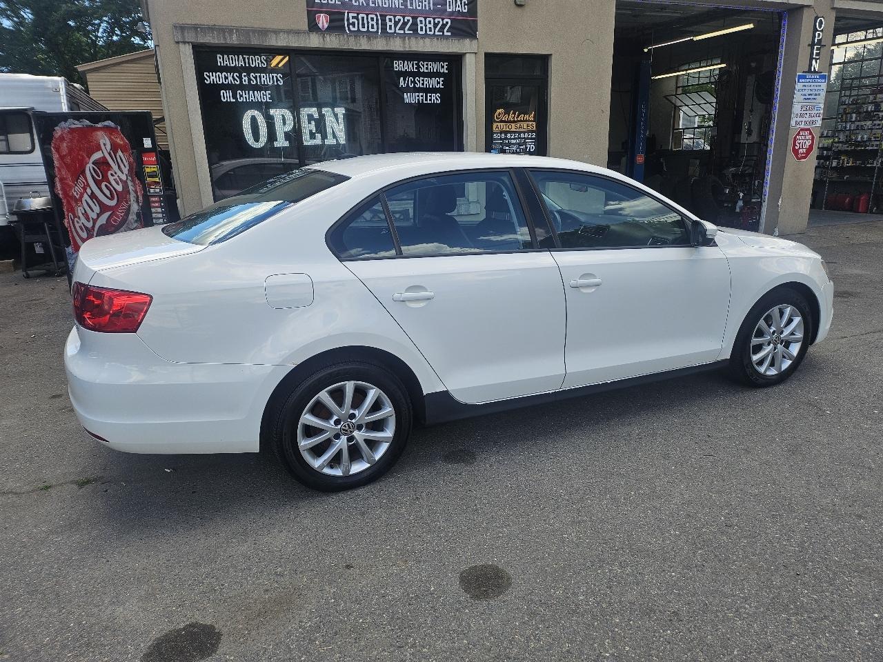 Volkswagen Jetta SE 2012