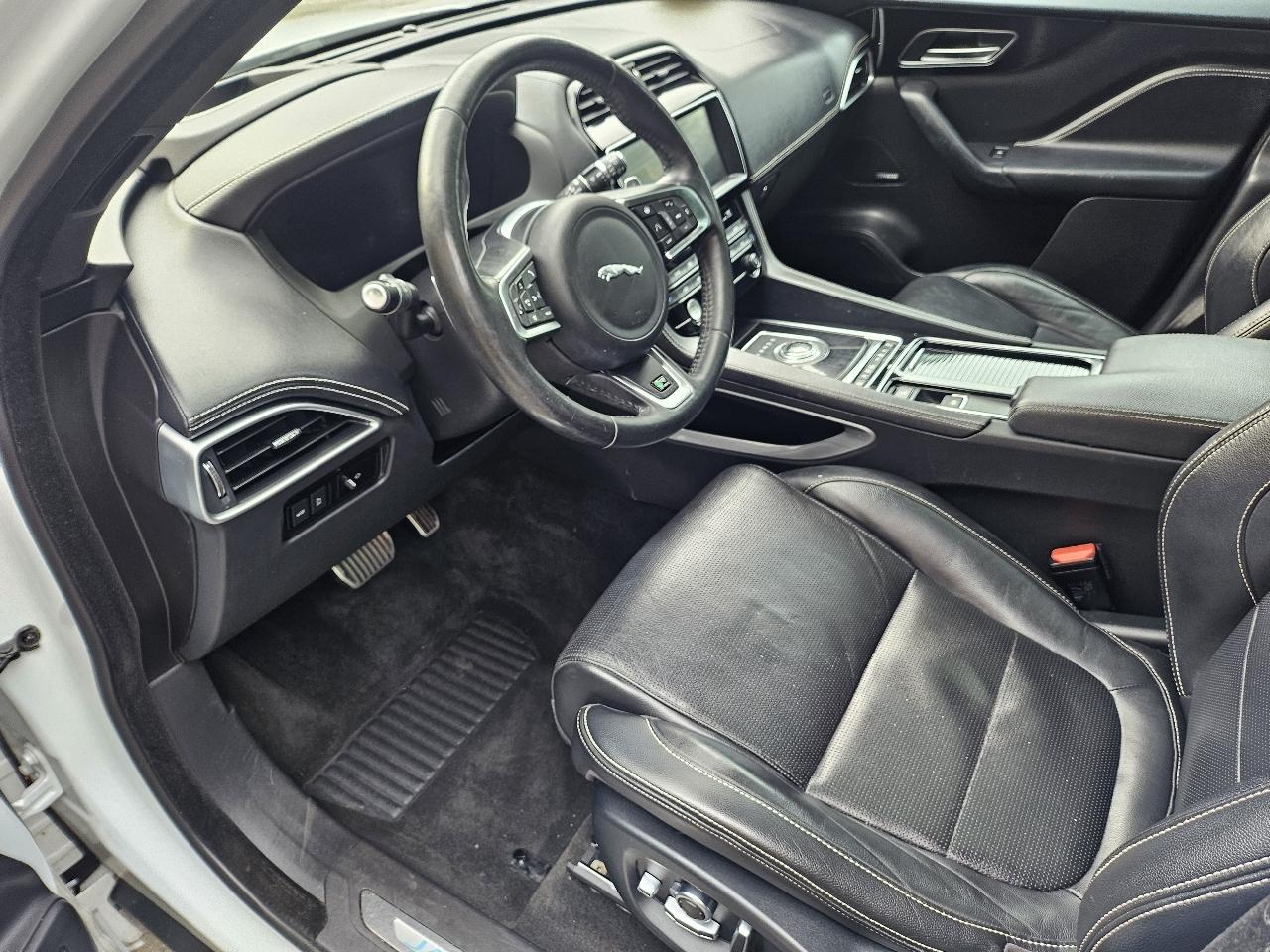 Jaguar F-Pace 25t R-Sport 2019