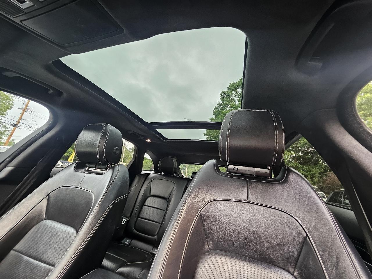 Jaguar F-Pace 25t R-Sport 2019