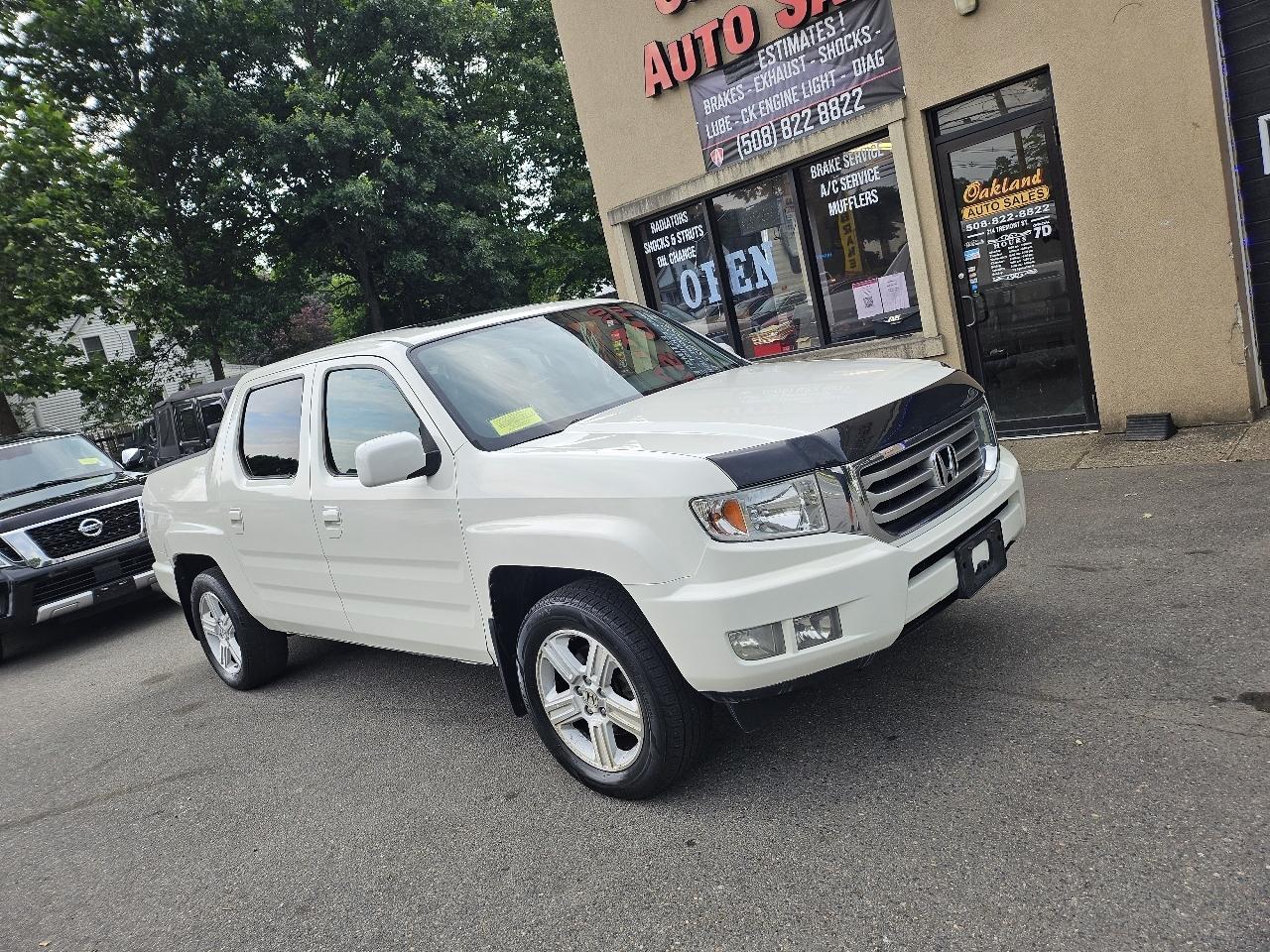 Honda Ridgeline RTL w/ Leather and Navigation 2014