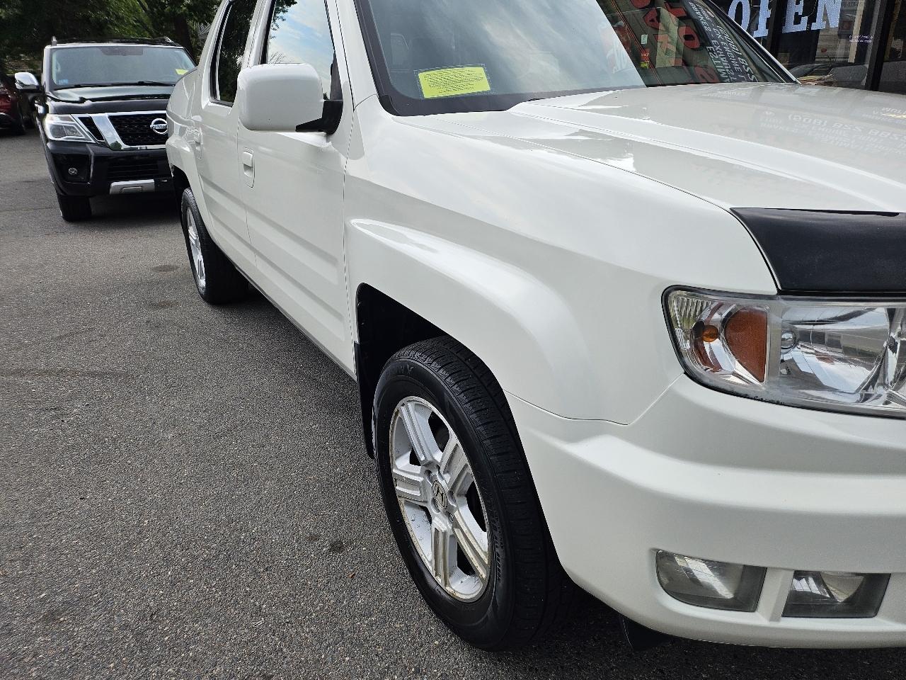 Honda Ridgeline RTL w/ Leather and Navigation 2014