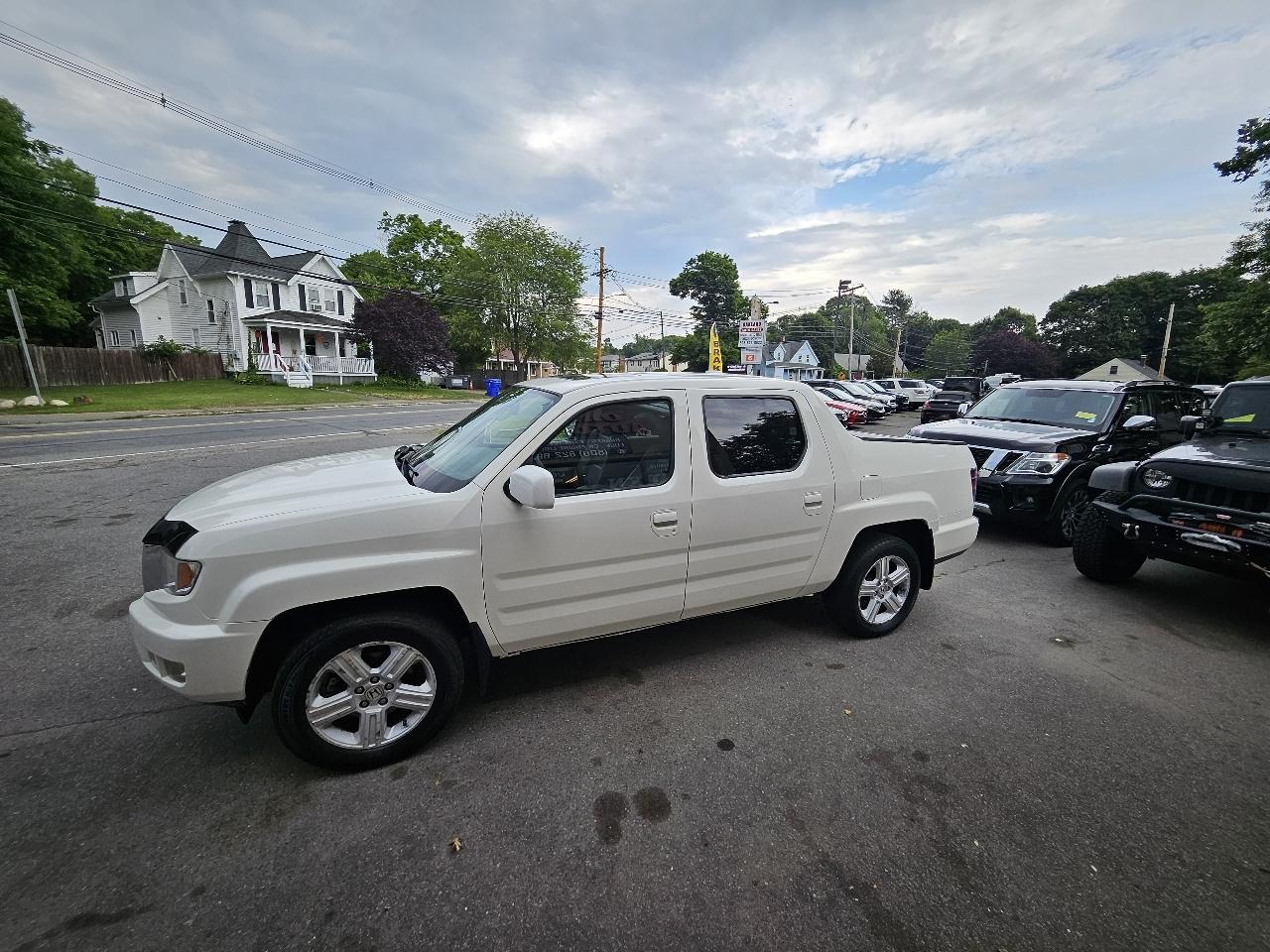 Honda Ridgeline RTL w/ Leather and Navigation 2014