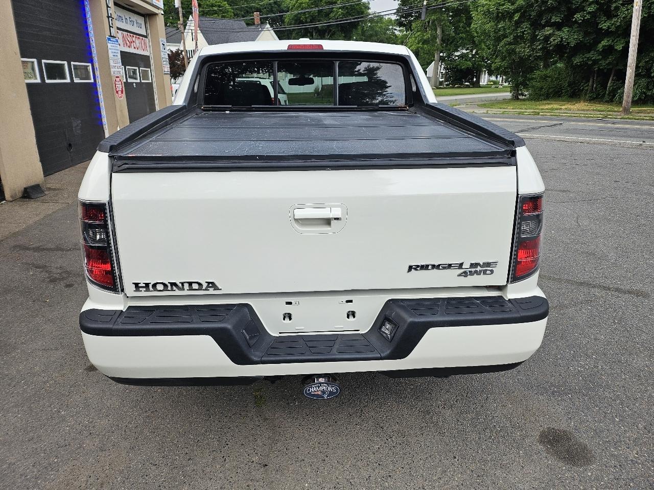 Honda Ridgeline RTL w/ Leather and Navigation 2014