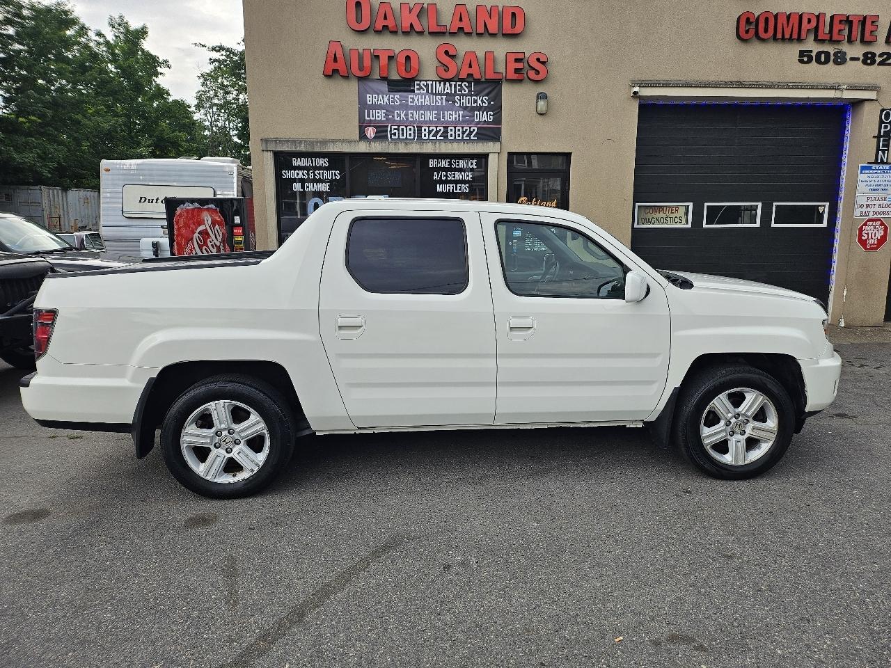 Honda Ridgeline RTL w/ Leather and Navigation 2014