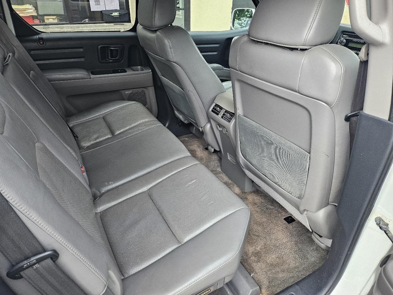 Honda Ridgeline RTL w/ Leather and Navigation 2014