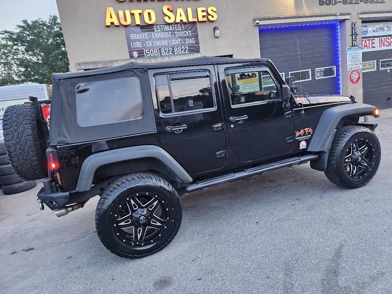 Jeep Wrangler Unlimited Sport 4WD 2012