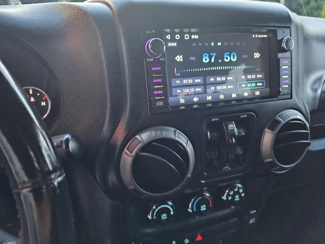 Jeep Wrangler Unlimited Sport 4WD 2012