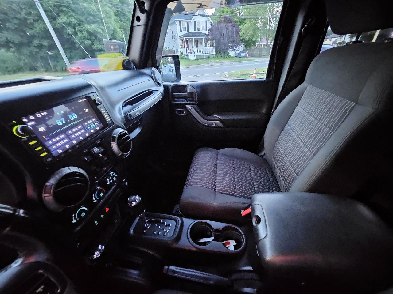 Jeep Wrangler Unlimited Sport 4WD 2012