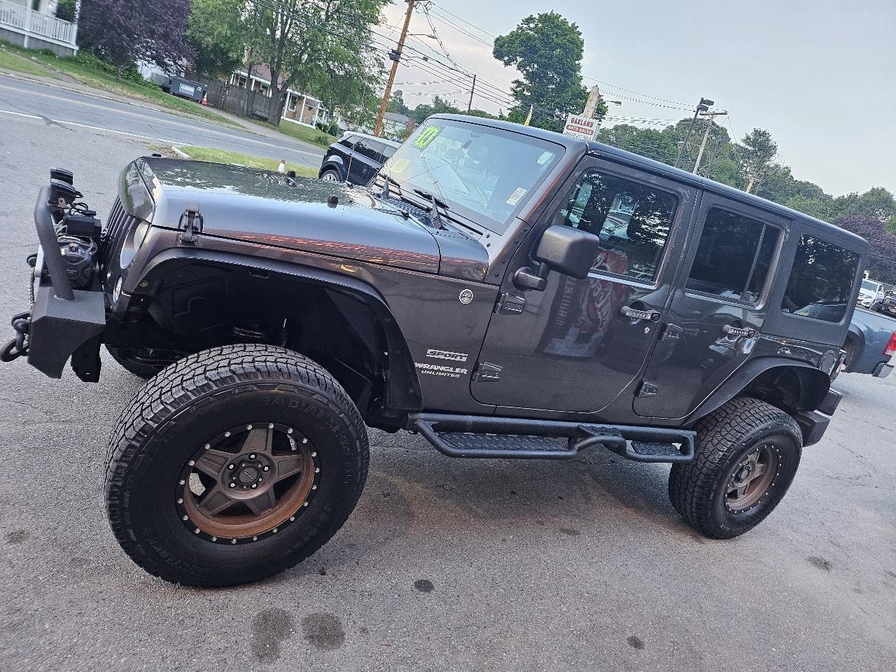 Jeep Wrangler Unlimited Sport 4WD 2014