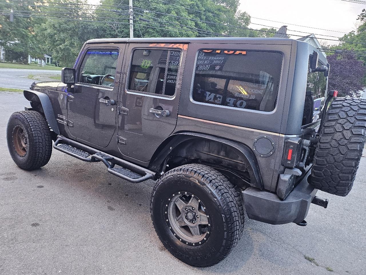 Jeep Wrangler Unlimited Sport 4WD 2014
