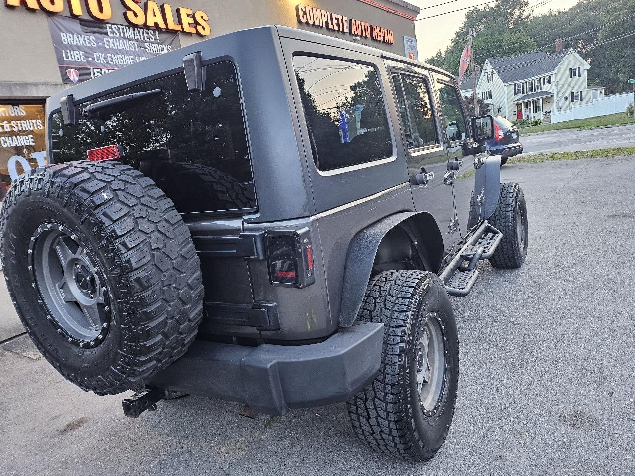 Jeep Wrangler Unlimited Sport 4WD 2014