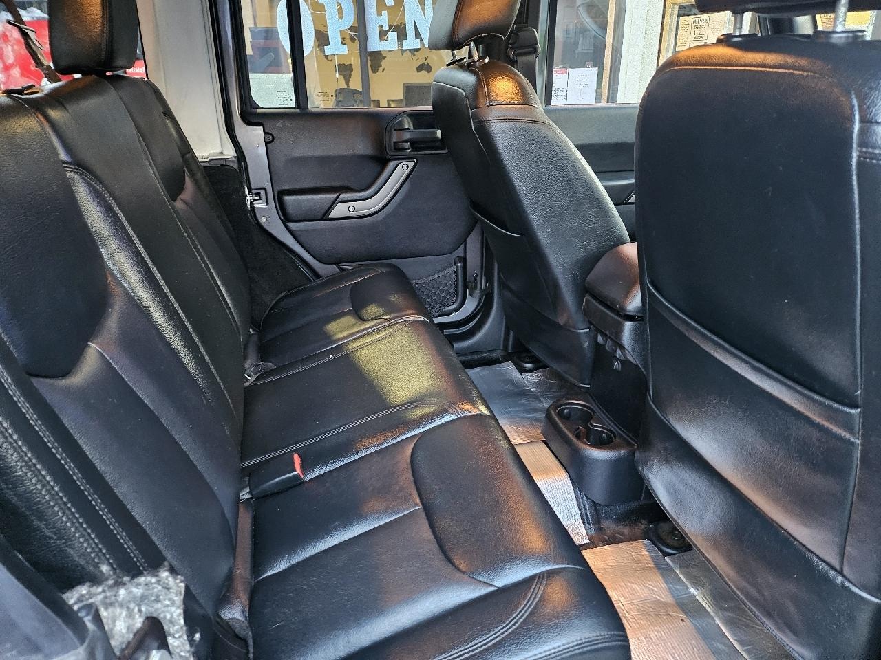 Jeep Wrangler Unlimited Sport 4WD 2014