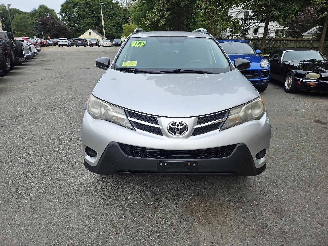 Toyota RAV4 LE AWD 2015