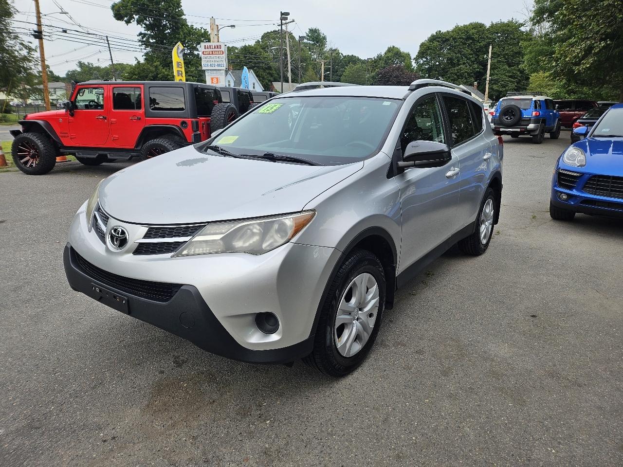 Toyota RAV4 LE AWD 2015