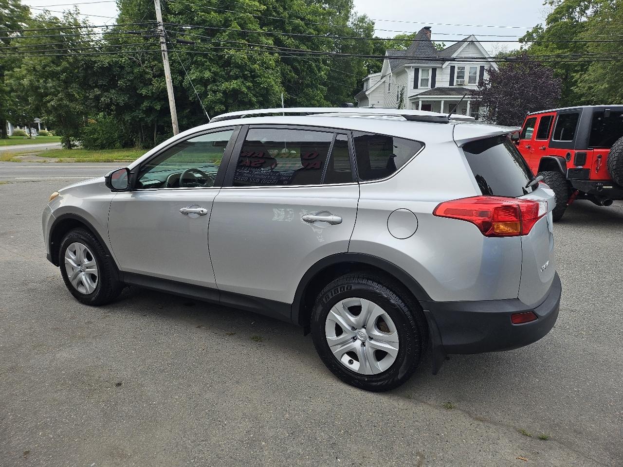 Toyota RAV4 LE AWD 2015