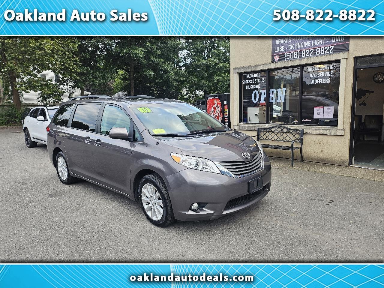2013 Toyota Sienna Limited AWD 7-Passenger V6
