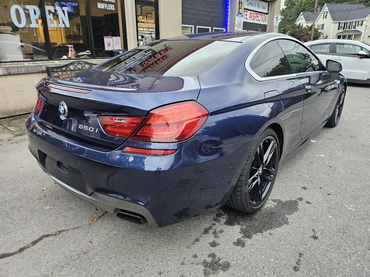 BMW 6-Series 650i Coupe 2012