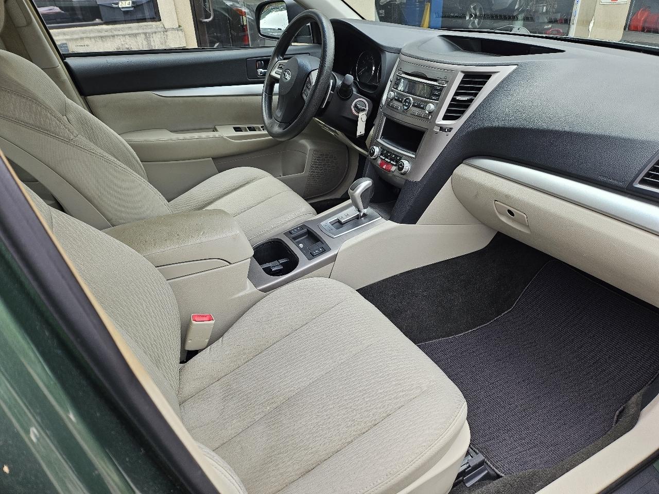 Subaru Outback 2.5i 2012