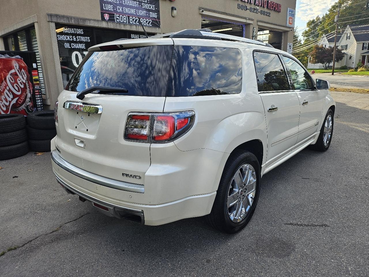 GMC Acadia Denali AWD 2013