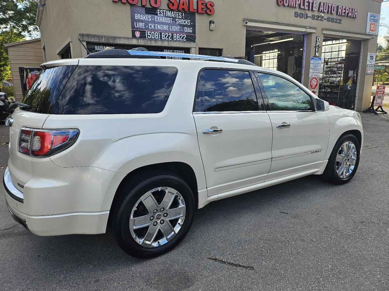 GMC Acadia Denali AWD 2013