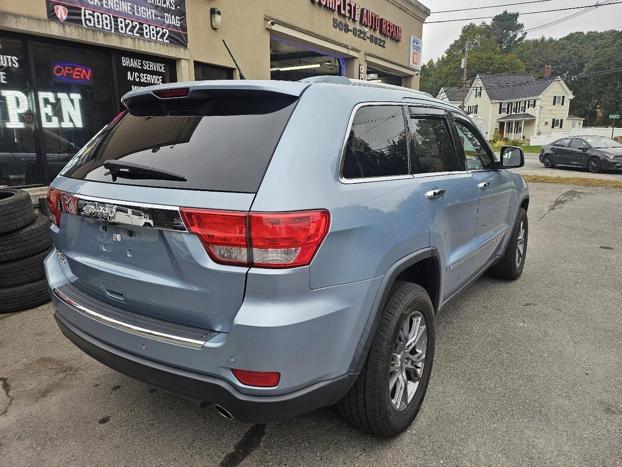 Jeep Grand Cherokee Limited 4WD 2012