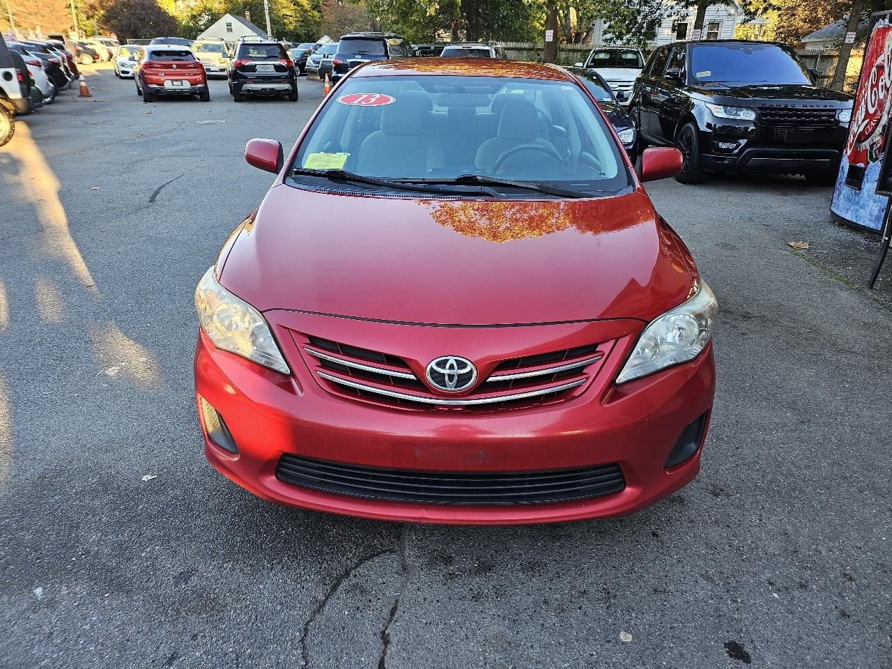 Toyota Corolla 4dr Sdn Auto LE (Natl) 2013