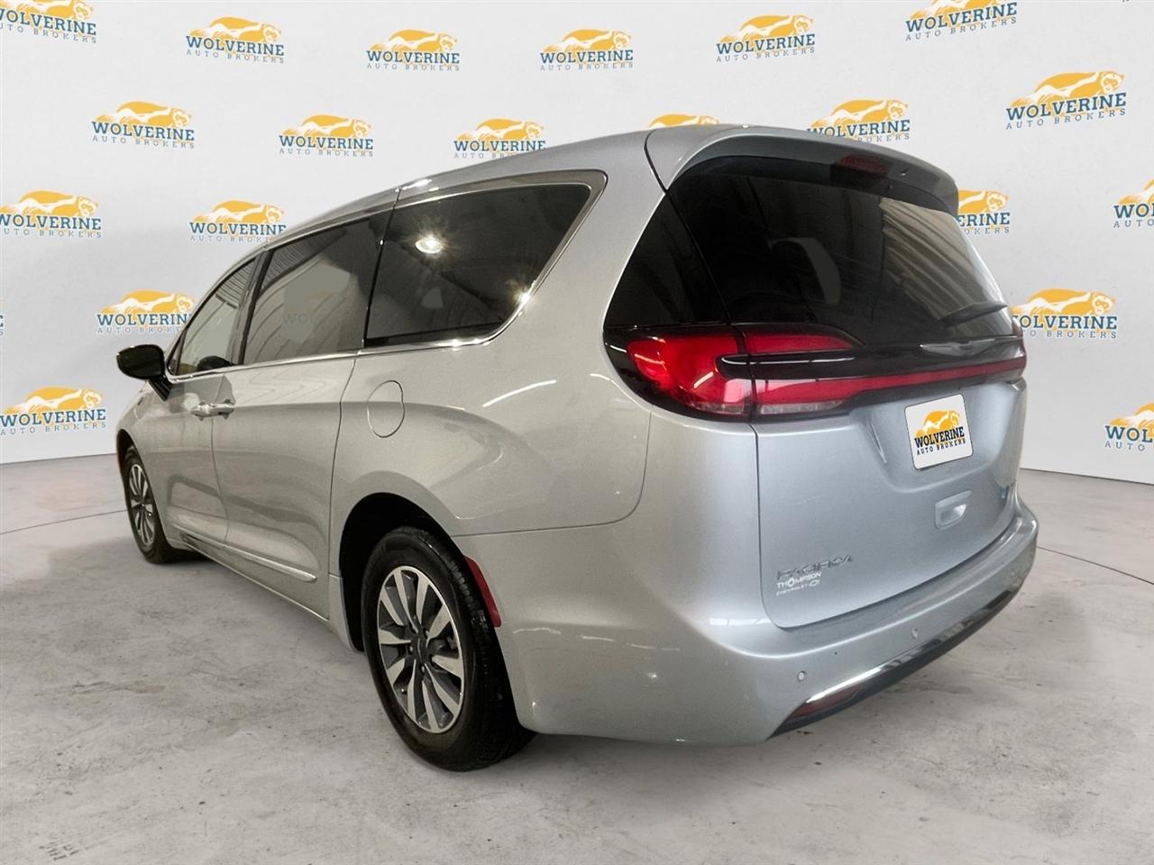 Chrysler Pacifica Hybrid Limited 2023
