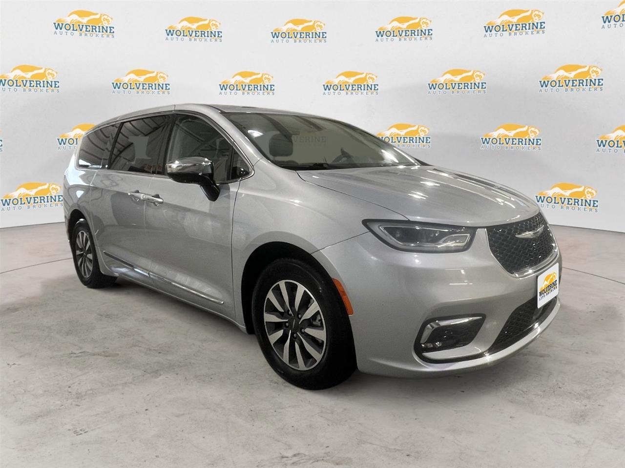 Chrysler Pacifica Hybrid Limited 2023