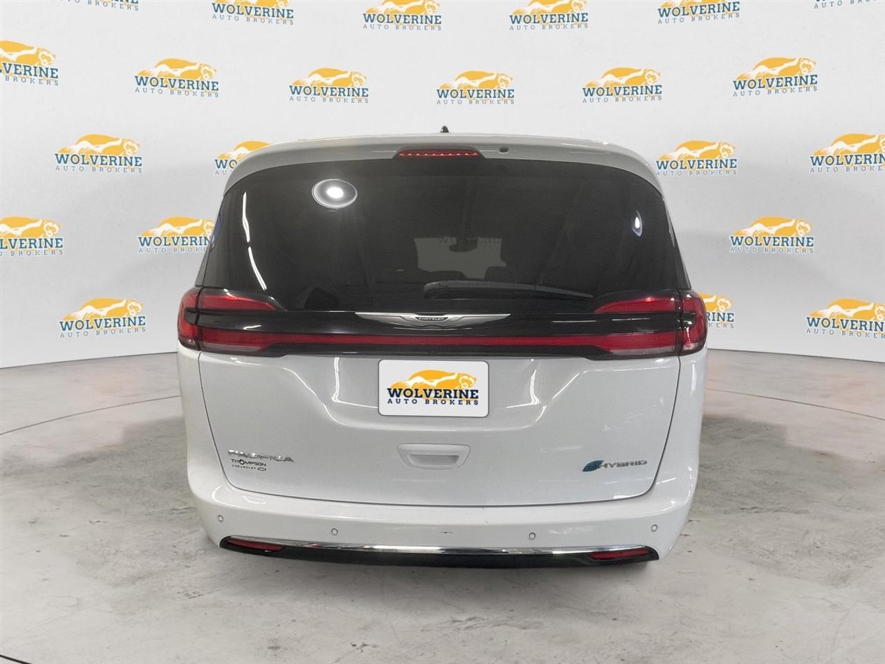 Chrysler Pacifica Hybrid Limited 2023