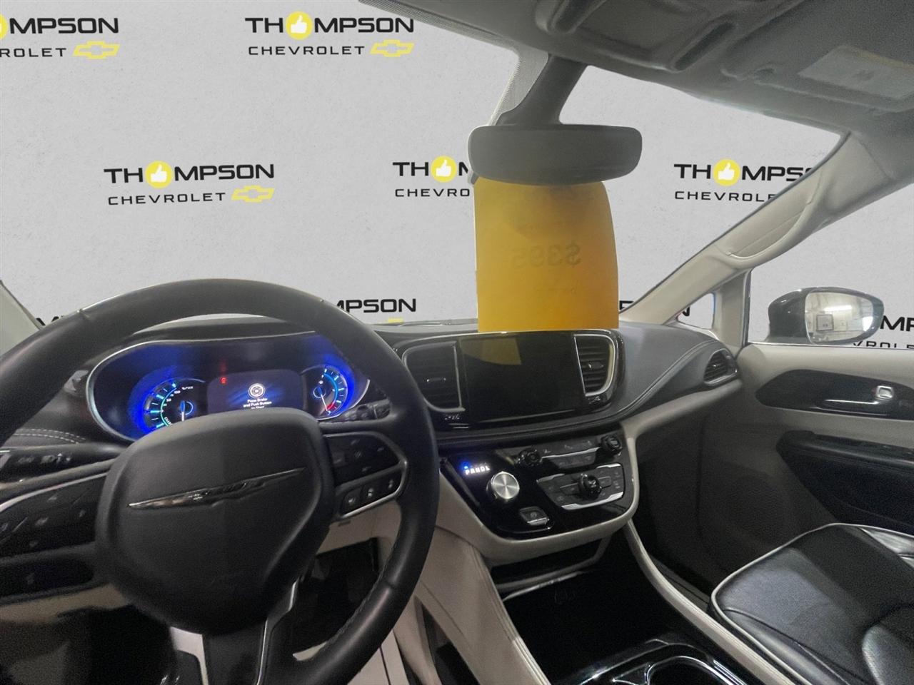 Chrysler Pacifica Hybrid Limited 2023