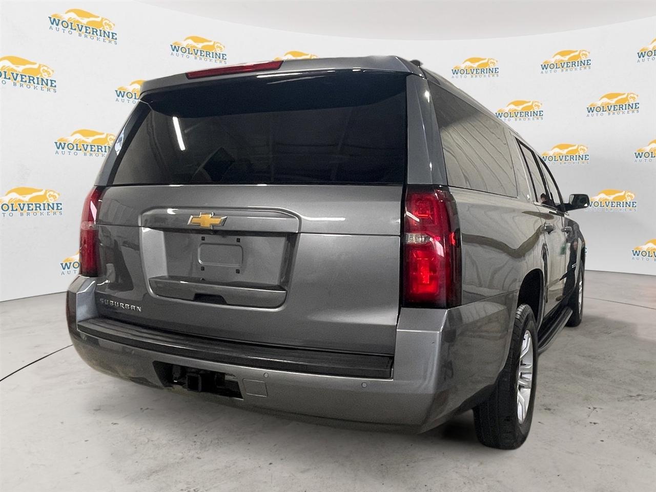 Chevrolet Suburban LT 4WD 2019