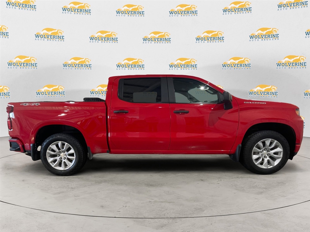 Chevrolet Silverado 1500 Custom Crew Cab Long Box 4WD 2021