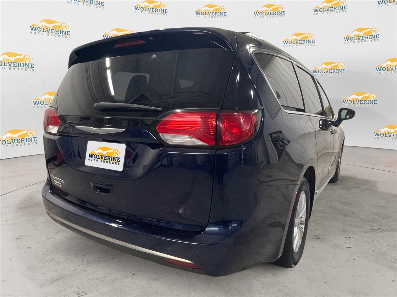 Chrysler Pacifica Touring-L 2017