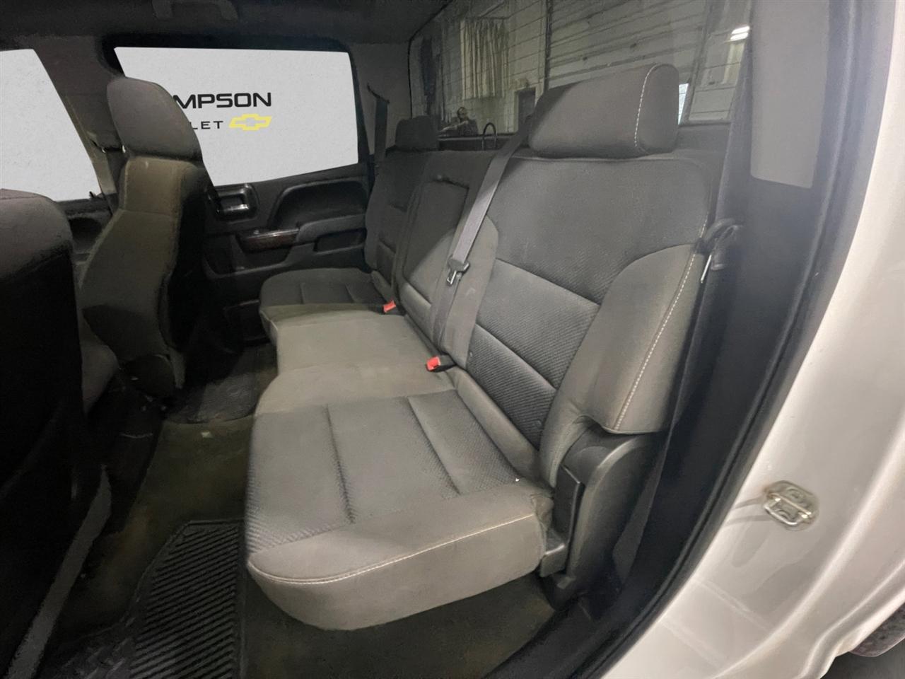 GMC Sierra 1500 SLE Crew Cab Long Box 4WD 2015