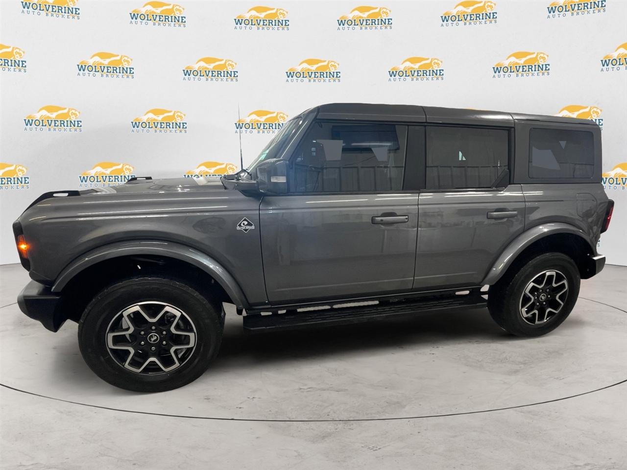 Ford Bronco Outer Banks 4-Door 2024