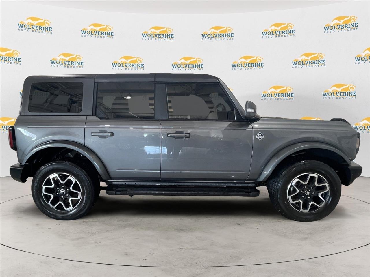 Ford Bronco Outer Banks 4-Door 2024