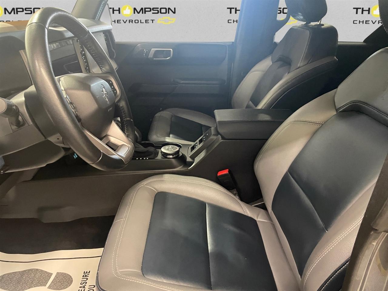 Ford Bronco Outer Banks 4-Door 2024