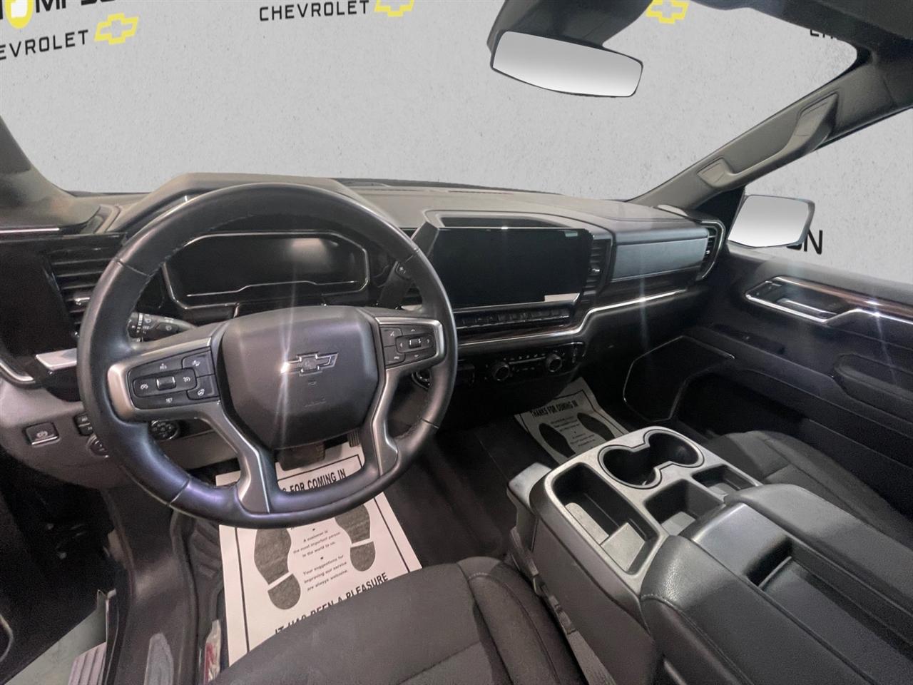 Chevrolet Silverado 1500 RST Crew Cab 4WD 2023