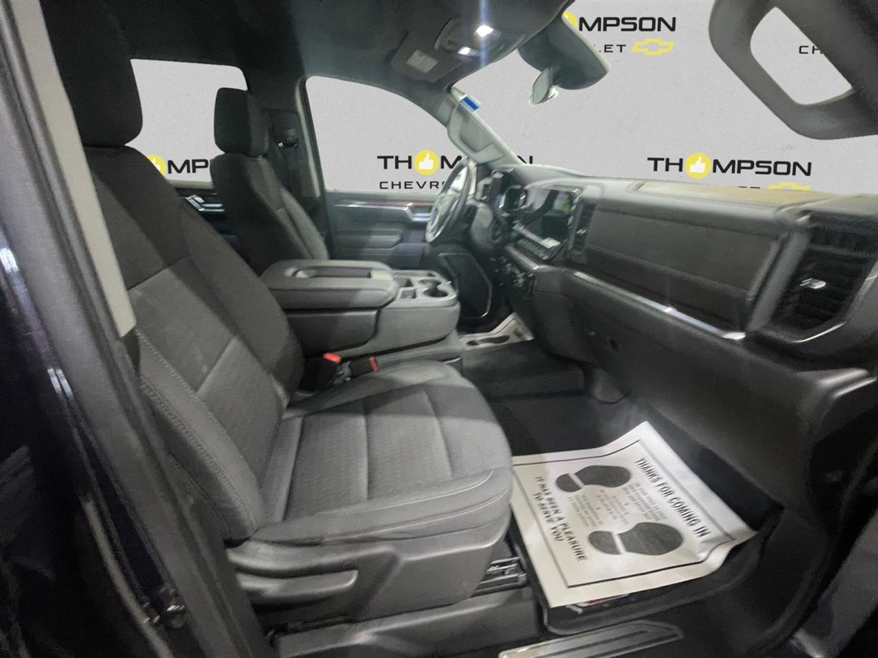 Chevrolet Silverado 1500 RST Crew Cab 4WD 2023