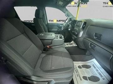 2022 Chevrolet Silverado 1500 Limited Custom Trail Boss Crew Cab Long Box 4WD
