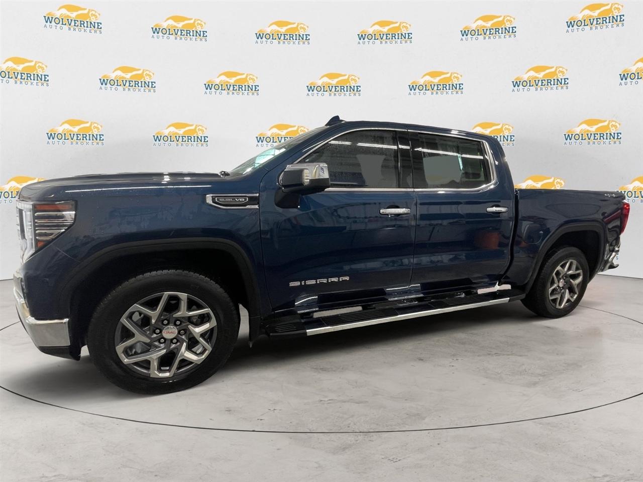 GMC Sierra 1500 SLT Crew Cab 4WD 2022