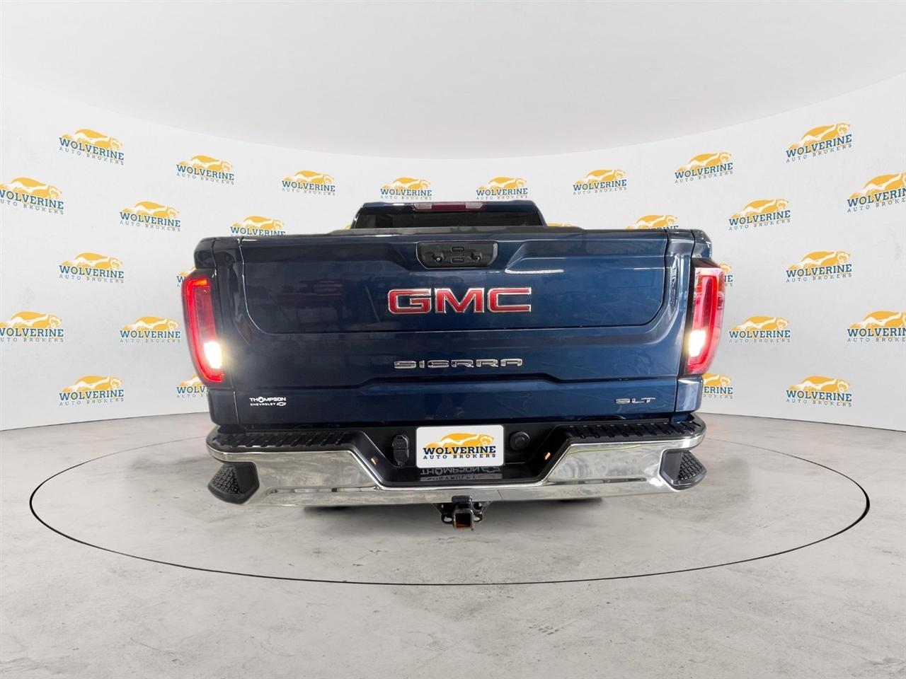 GMC Sierra 1500 SLT Crew Cab 4WD 2022