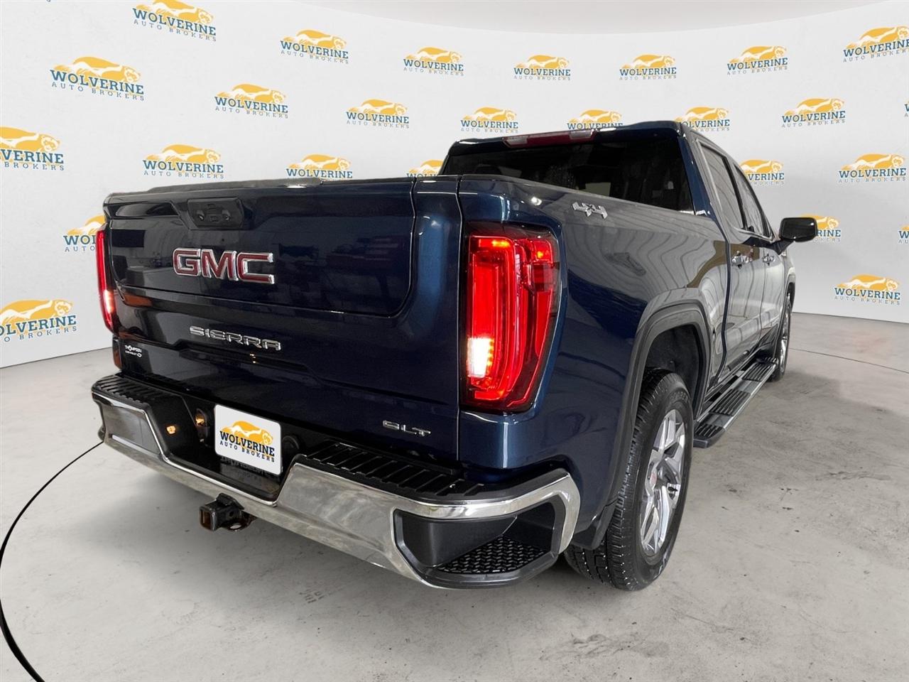 GMC Sierra 1500 SLT Crew Cab 4WD 2022