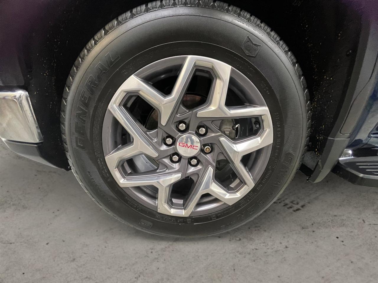 GMC Sierra 1500 SLT Crew Cab 4WD 2022